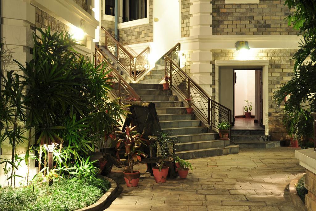 Hotel Trek-O-Tel Pokhara Zewnętrze zdjęcie