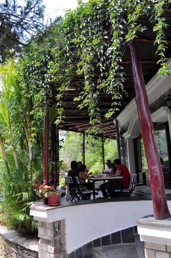 Hotel Trek-O-Tel Pokhara Zewnętrze zdjęcie