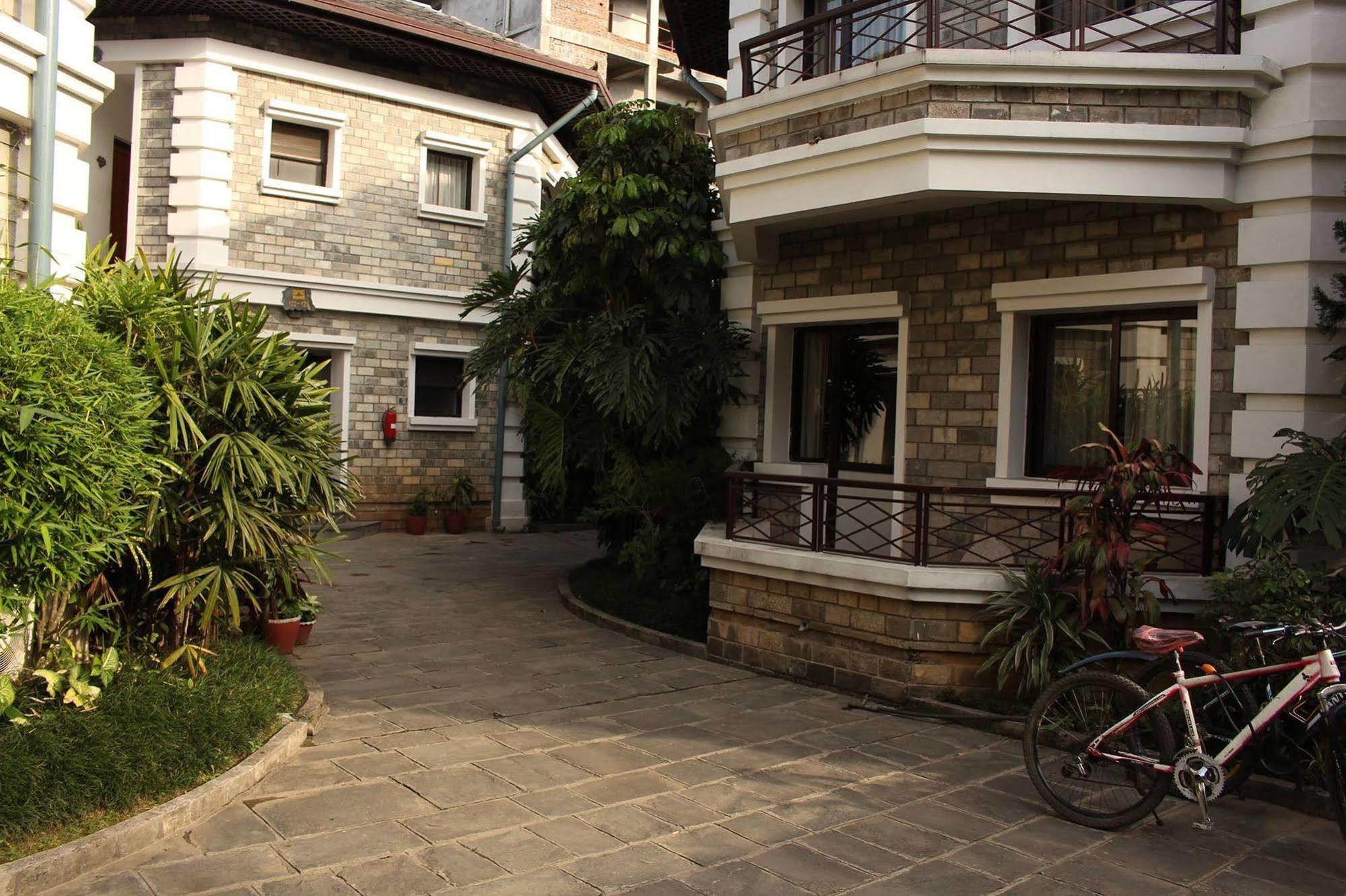 Hotel Trek-O-Tel Pokhara Zewnętrze zdjęcie