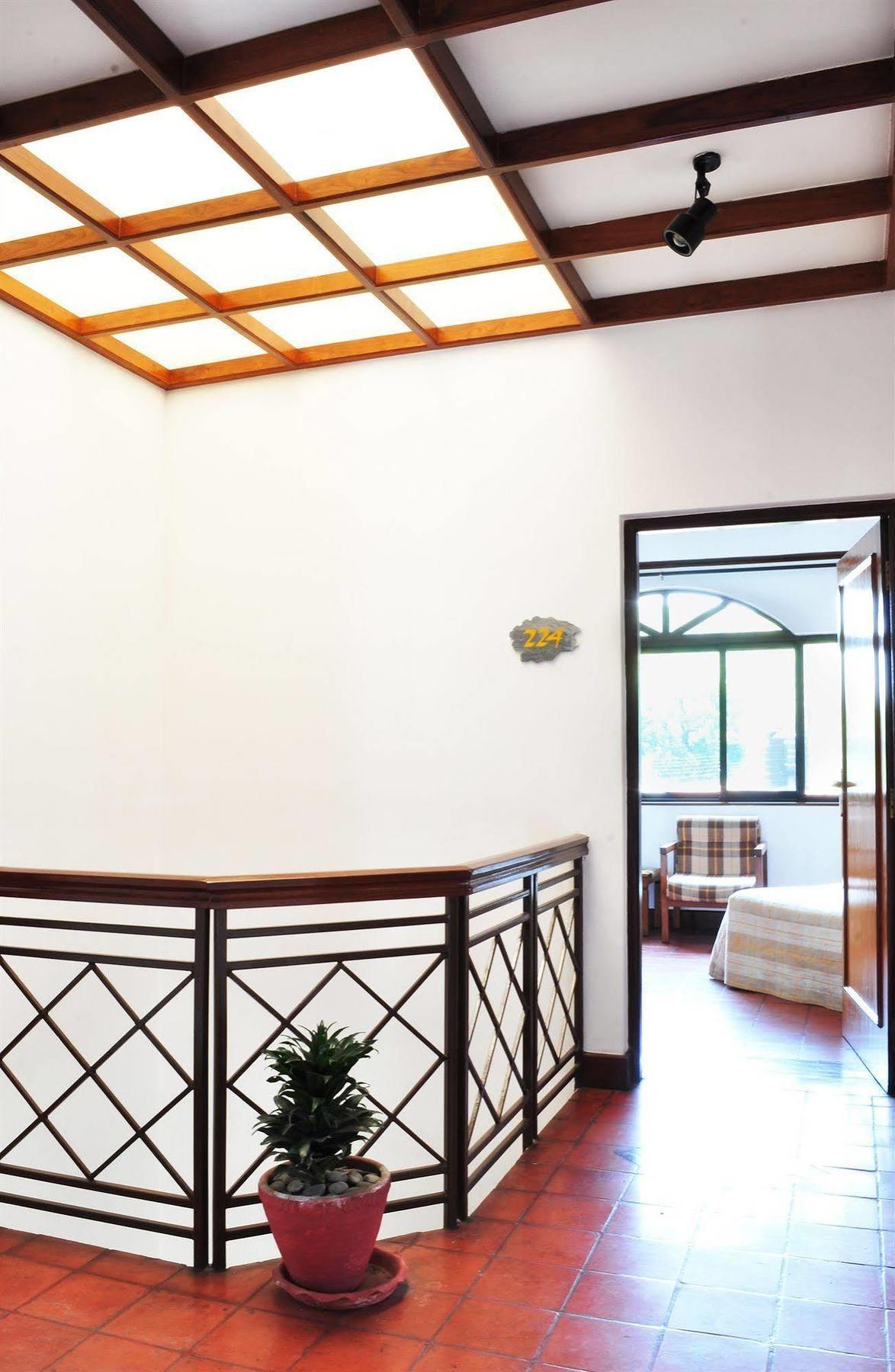 Hotel Trek-O-Tel Pokhara Zewnętrze zdjęcie